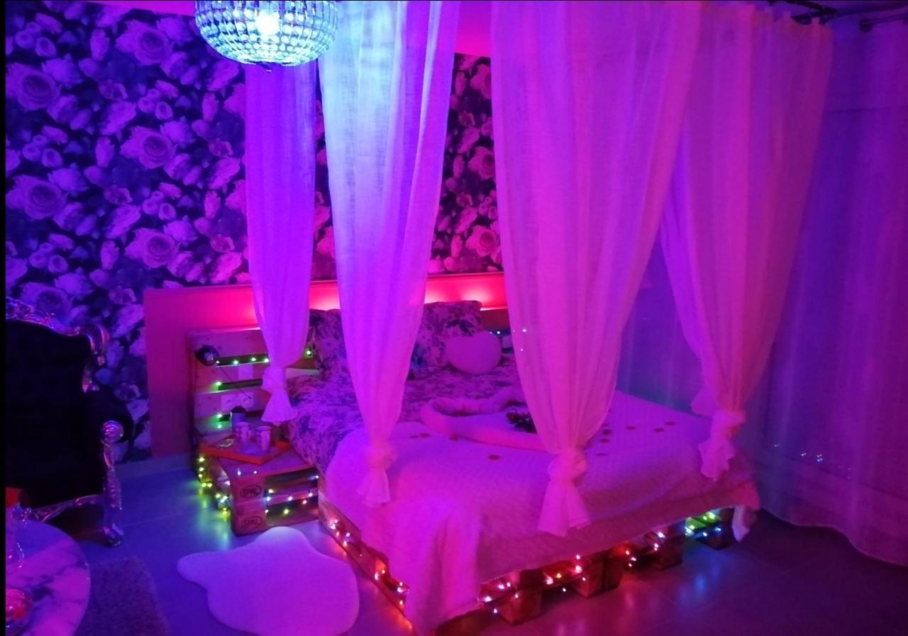 Romantisme Et Glamour 2 Avec Spa , Clim Et Jardin Digione Esterno foto