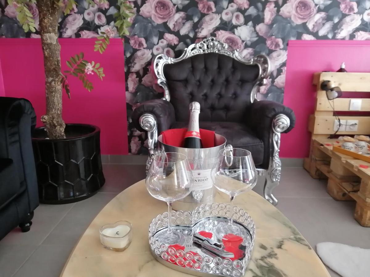 Romantisme Et Glamour 2 Avec Spa , Clim Et Jardin Digione Esterno foto